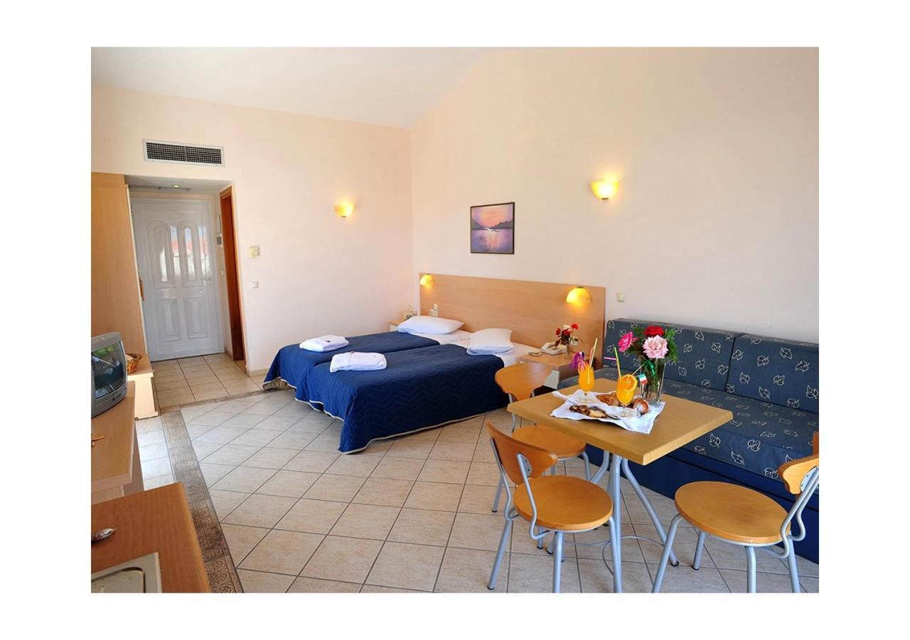 Thinalos Aparthotel Acharavi  Dış mekan fotoğraf